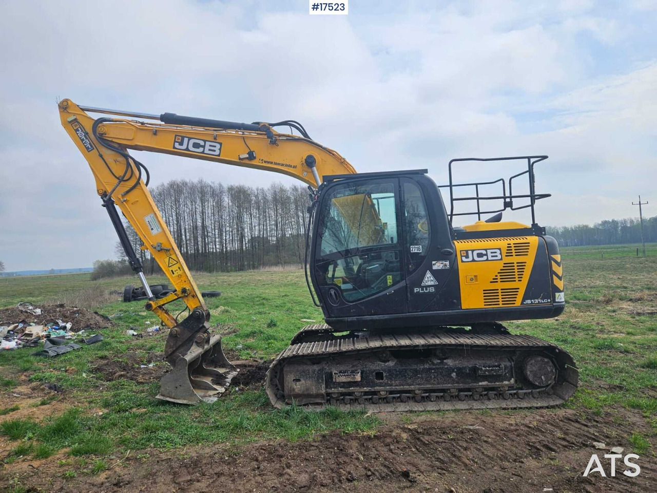 2017 Jcb JS 131 LC - Lánctalpas kotró: 3 kép. 2017 Jcb JS 131 LC - Lánctalpas kotró: 3 kép.