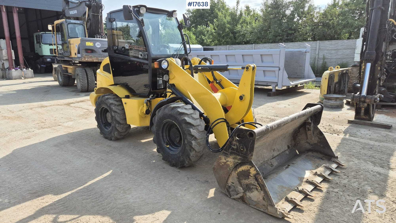 2018 Yanmar 60 A - Gumikerekes homlokrakodó: 3 kép. 2018 Yanmar 60 A - Gumikerekes homlokrakodó: 3 kép.
