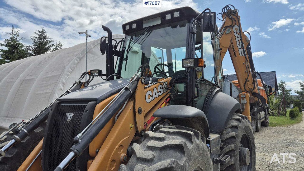 Backhoe Loader CASE 695ST (2021) - only 845MTH! - Kotrórakodó: 3 kép. Backhoe Loader CASE 695ST (2021) - only 845MTH! - Kotrórakodó: 3 kép.