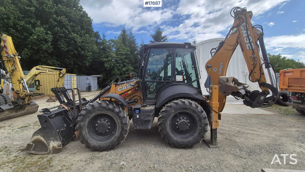 Backhoe Loader CASE 695ST (2021) - only 845MTH! - Kotrórakodó: 1 kép. Backhoe Loader CASE 695ST (2021) - only 845MTH! - Kotrórakodó: 1 kép.