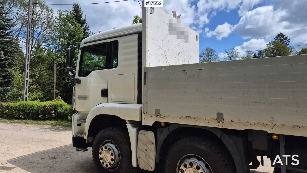 Box truck MAN 35.430 (2005) with HDS PALFINGER PK23002 (2005) - Dobozos felépítményű teherautó: 5 kép. Box truck MAN 35.430 (2005) with HDS PALFINGER PK23002 (2005) - Dobozos felépítményű teherautó: 5 kép.