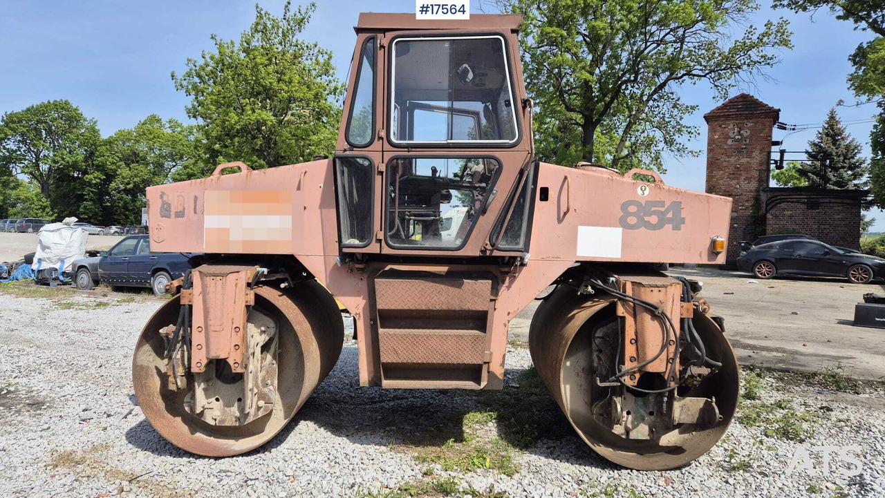 Case Vibromax W 854 - Úthenger: 3 kép. Case Vibromax W 854 - Úthenger: 3 kép.