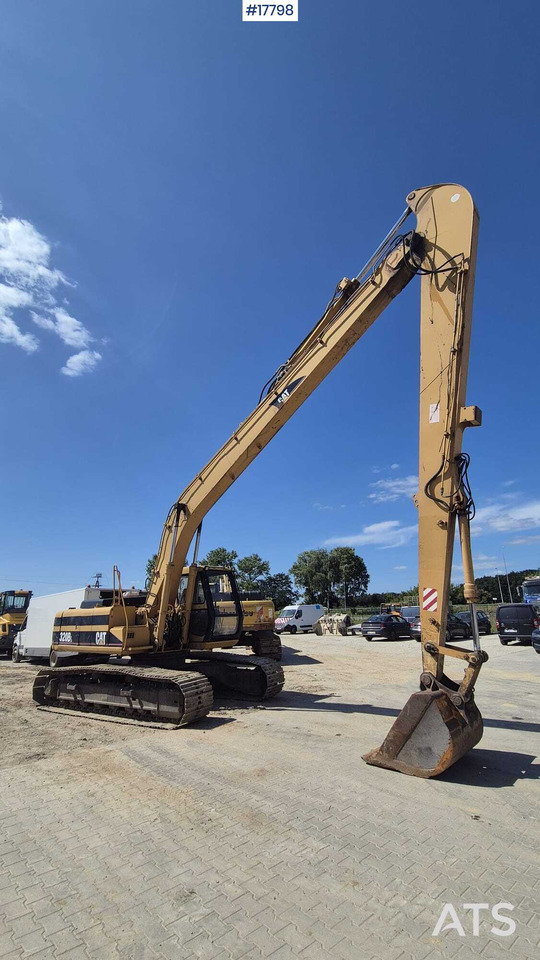 Crawler excavator JCB JS 220 LONG 16m (1997) - Lánctalpas kotró: 3 kép. Crawler excavator JCB JS 220 LONG 16m (1997) - Lánctalpas kotró: 3 kép.