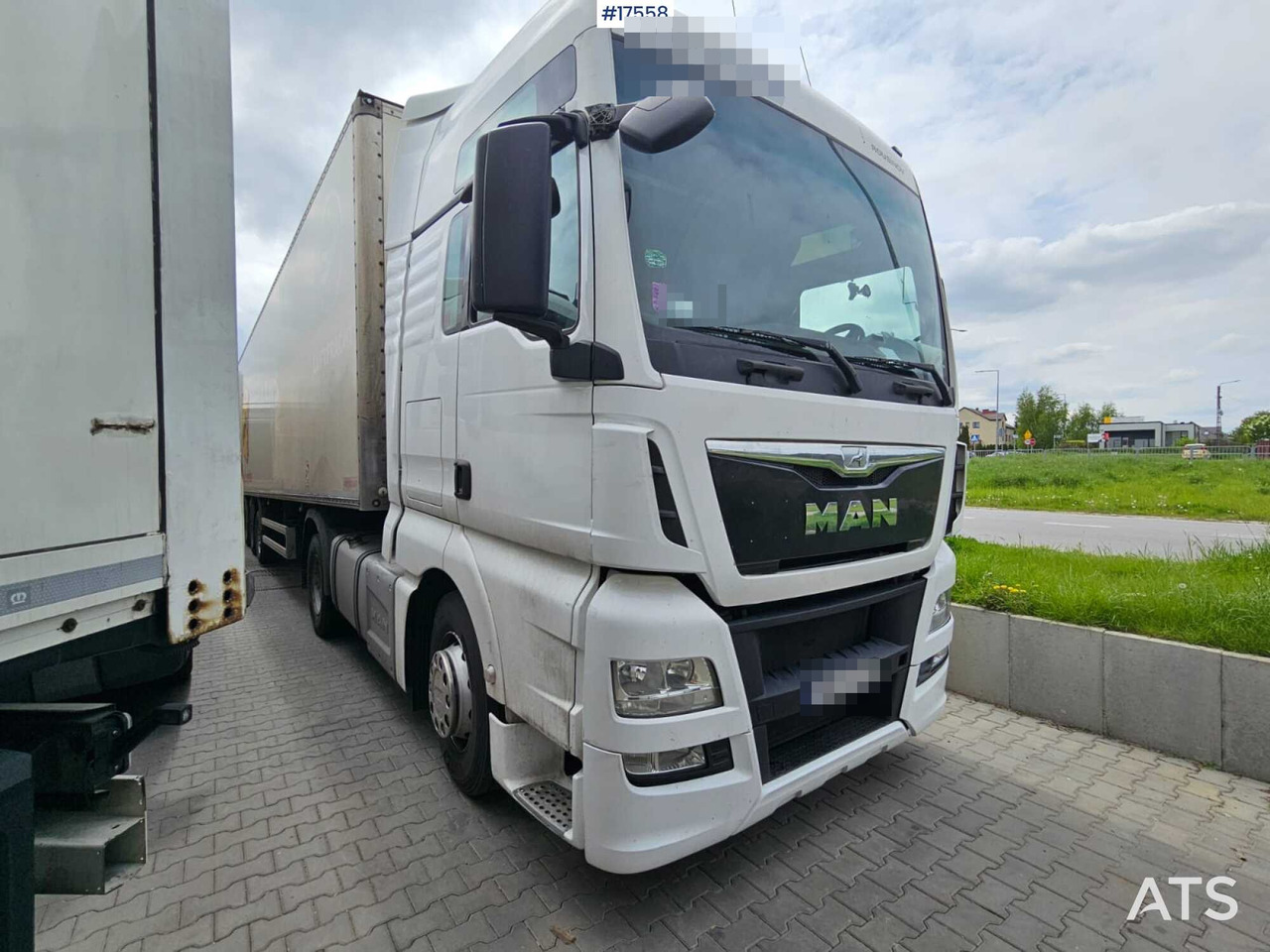 2015 MAN TGX 18.440 - Egyéb gépek: 3 kép. 2015 MAN TGX 18.440 - Egyéb gépek: 3 kép.