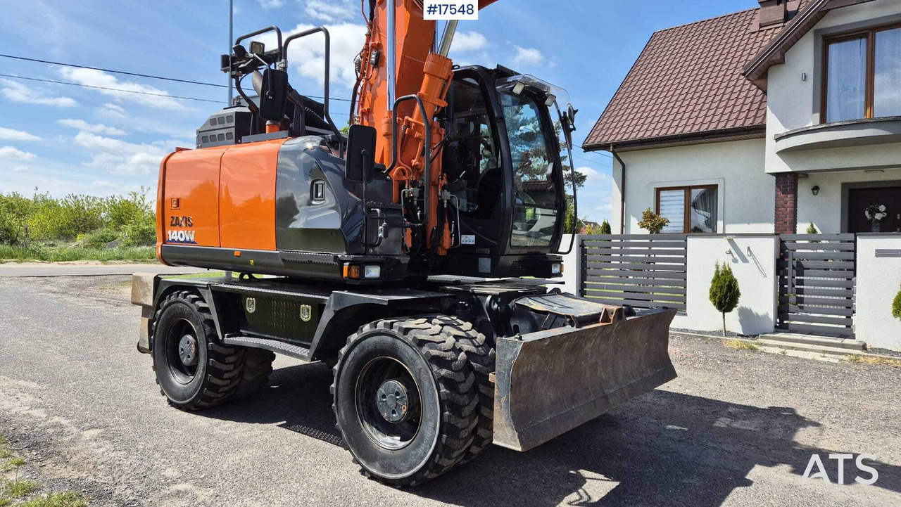 HITACHI ZX140W-6 Wheel Excavator (2019) - Gumikerekes kotró: 5 kép. HITACHI ZX140W-6 Wheel Excavator (2019) - Gumikerekes kotró: 5 kép.