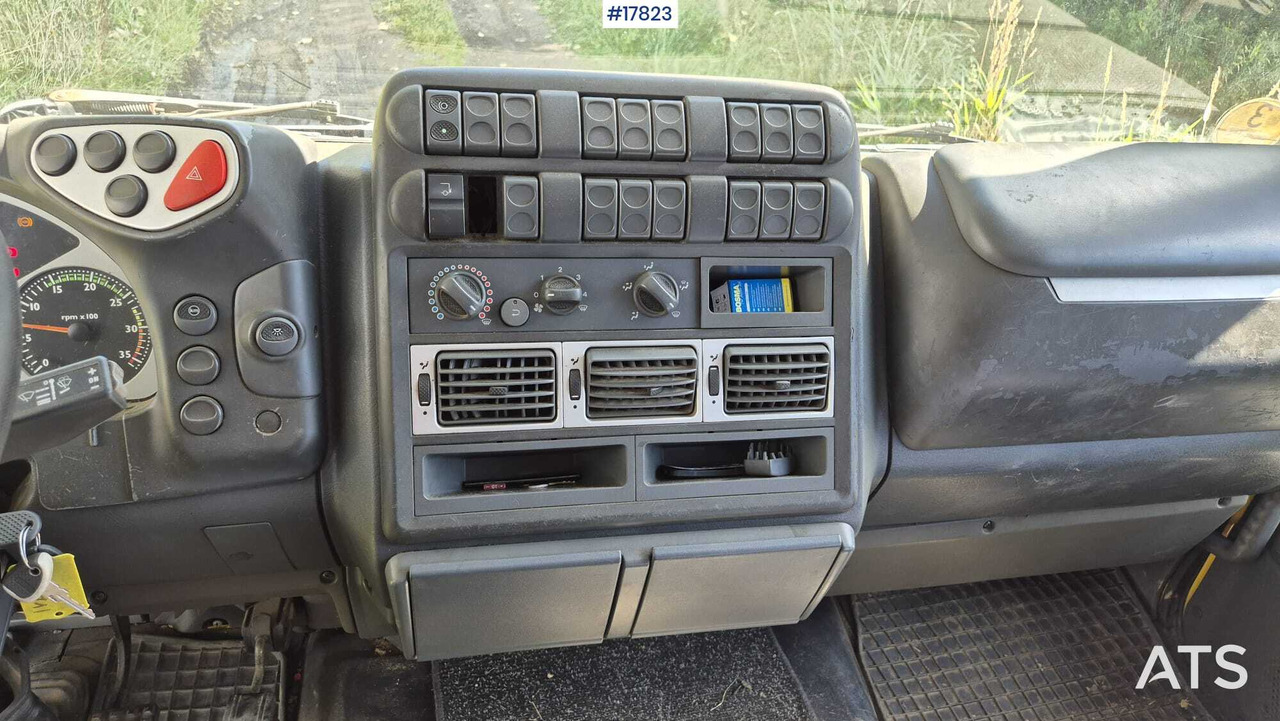 Billenőplatós teherautó IVECO 75E15 EURO CARGO tipper (2003): 18 kép.