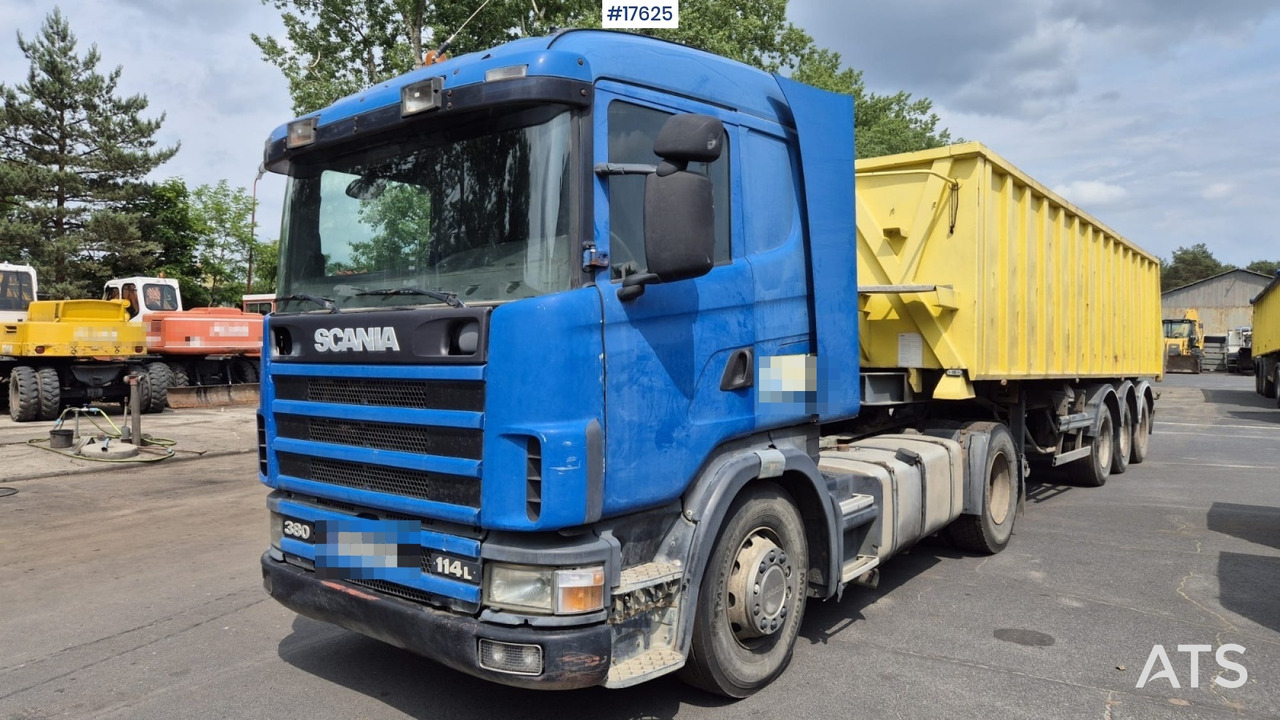 1999 Scania 114 L4X2 NA380 - Nyergesvontató: 2 kép. 1999 Scania 114 L4X2 NA380 - Nyergesvontató: 2 kép.