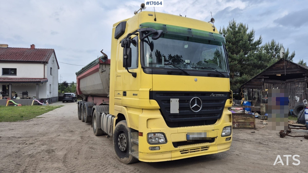2007 Mercedes-Benz Actros 1844 LS - Nyergesvontató: 1 kép. 2007 Mercedes-Benz Actros 1844 LS - Nyergesvontató: 1 kép.
