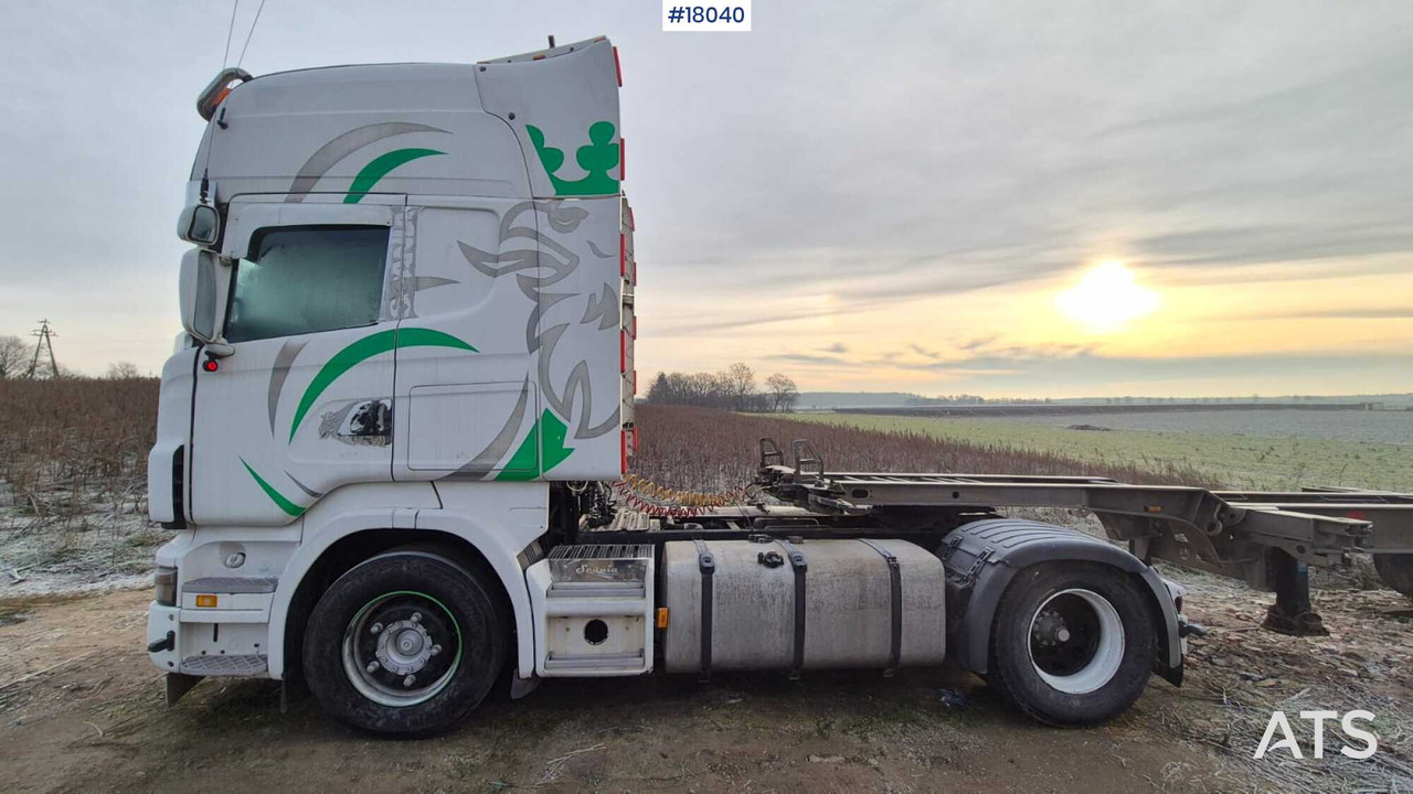 Scania R420 semi-tractor truck (2007) - Nyergesvontató: 5 kép. Scania R420 semi-tractor truck (2007) - Nyergesvontató: 5 kép.