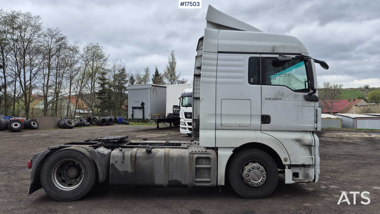 Truck tractor MAN TGX 18.440 (2012) - Nyergesvontató: 5 kép. Truck tractor MAN TGX 18.440 (2012) - Nyergesvontató: 5 kép.