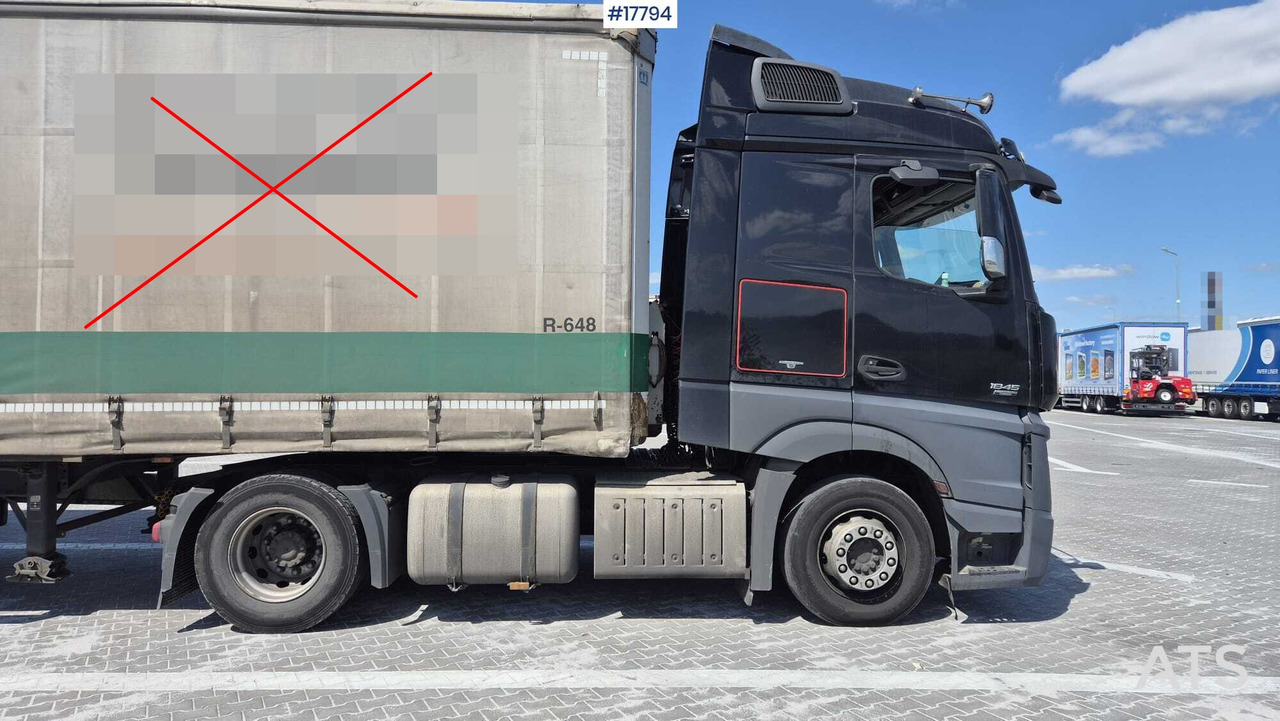 Truck tractor MERCEDES-BENZ ACTROS 1845 (2012) - Nyergesvontató: 5 kép. Truck tractor MERCEDES-BENZ ACTROS 1845 (2012) - Nyergesvontató: 5 kép.