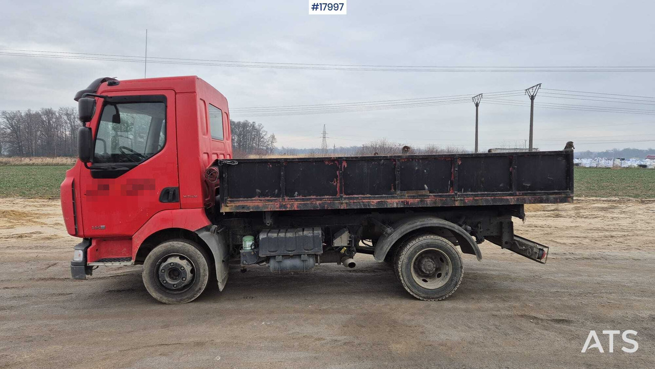 RENAULT MIDLUM 220 tipper (2007) - Billenőplatós teherautó: 4 kép. RENAULT MIDLUM 220 tipper (2007) - Billenőplatós teherautó: 4 kép.