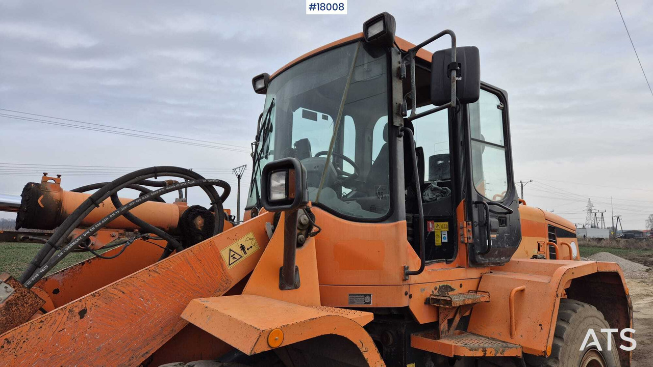Gumikerekes homlokrakodó Wheel loader DOOSAN DL250 (2012) + weight: 10 kép.