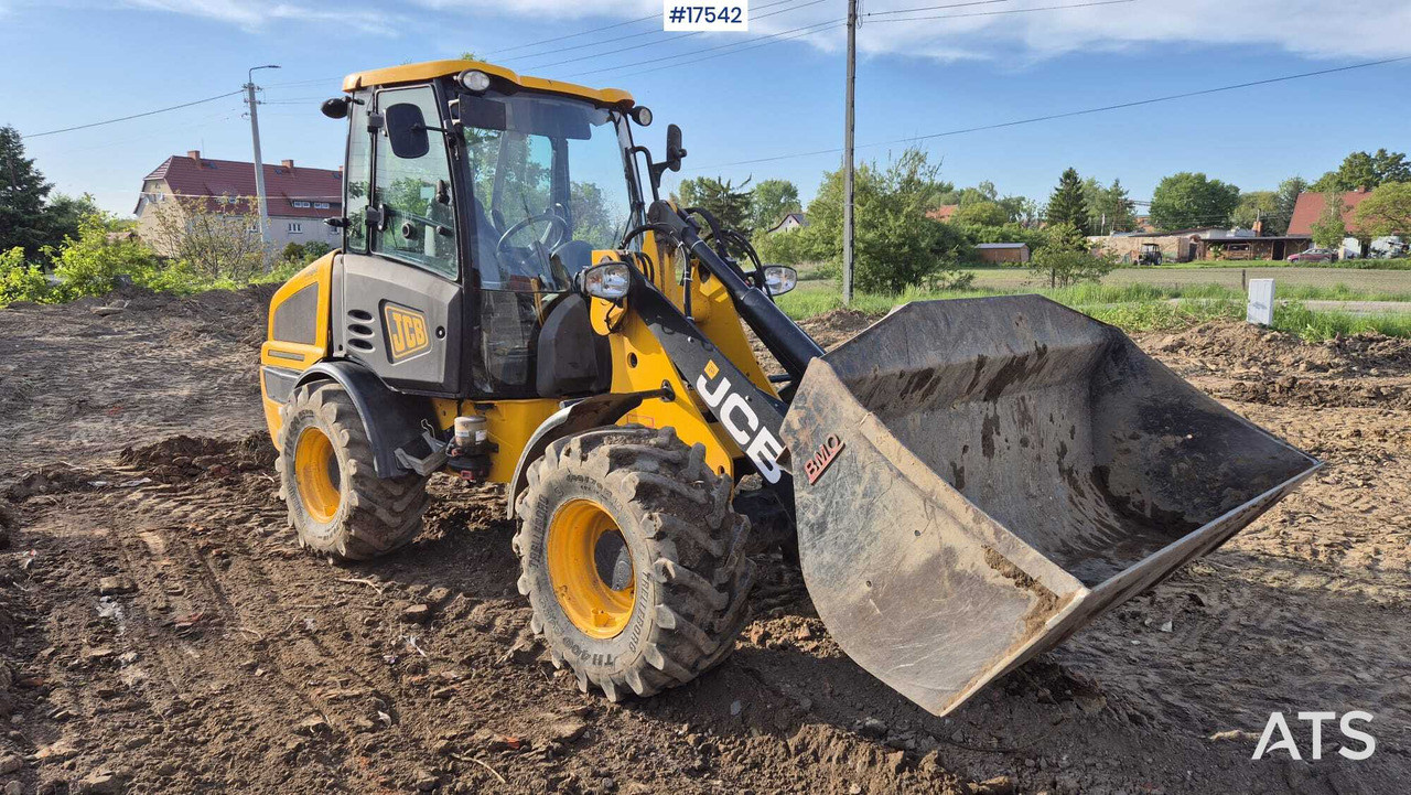 Wheel loader JCB 407 T4 (2018) - Gumikerekes homlokrakodó: 1 kép. Wheel loader JCB 407 T4 (2018) - Gumikerekes homlokrakodó: 1 kép.