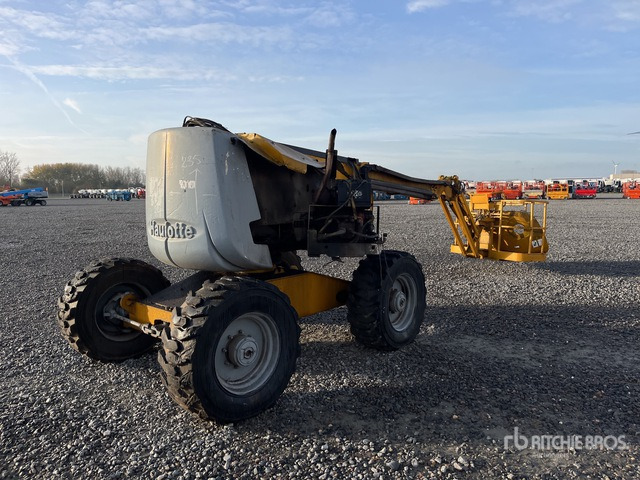 2003 Haulotte HA18PX 4WD Diesel (Inoperable) Telescopic Boom Lift - Teleszkópos emelő: 2 kép. 2003 Haulotte HA18PX 4WD Diesel (Inoperable) Telescopic Boom Lift - Teleszkópos emelő: 2 kép.