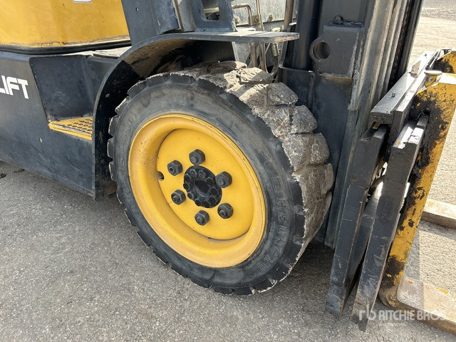 2006 Doosan D30S-3 3000 kg Forklift - Dízel targonca: 4 kép. 2006 Doosan D30S-3 3000 kg Forklift - Dízel targonca: 4 kép.