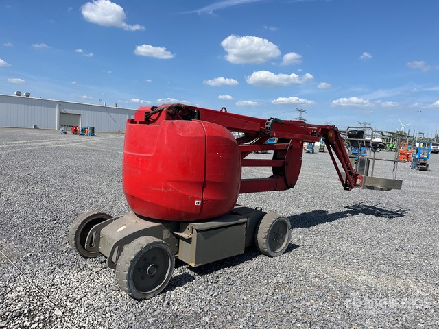 2007 Manitou 150AETJC Articulating Boom Lift - Személyemelő: 1 kép. 2007 Manitou 150AETJC Articulating Boom Lift - Személyemelő: 1 kép.
