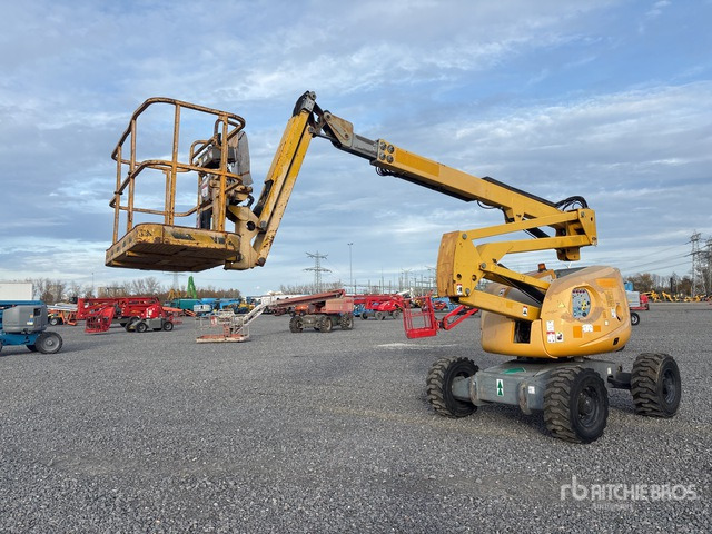 2009 Haulotte HA16SPX 4WD Diesel Articulating Boom Lift - Személyemelő: 4 kép. 2009 Haulotte HA16SPX 4WD Diesel Articulating Boom Lift - Személyemelő: 4 kép.