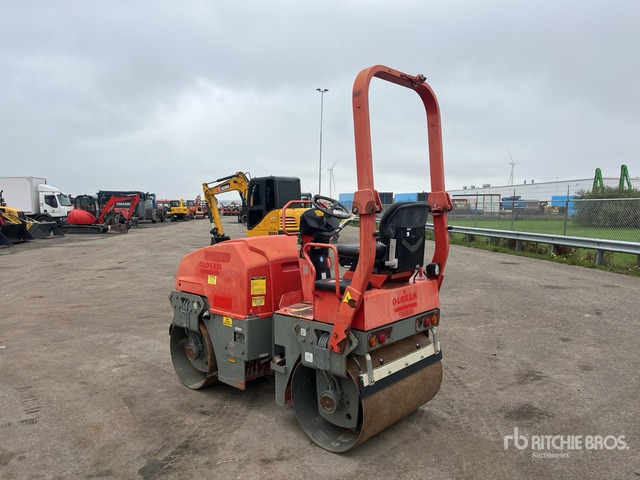 2011 Dynapac CC1100 Double Drum Roller - Úthenger: 3 kép. 2011 Dynapac CC1100 Double Drum Roller - Úthenger: 3 kép.