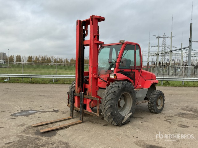 2011 Manitou M26-4T 2600 kg 4x4 Rough Terrain Forklift - Terepjáró képességű targoncá: 1 kép. 2011 Manitou M26-4T 2600 kg 4x4 Rough Terrain Forklift - Terepjáró képességű targoncá: 1 kép.