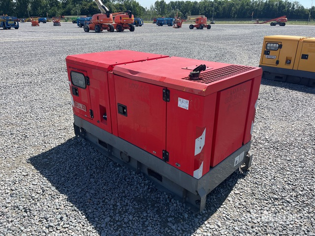 2012 Atlas Copco QAS40 40 kVA Skid-Mounted Generator Set - Áramfejlesztő: 4 kép. 2012 Atlas Copco QAS40 40 kVA Skid-Mounted Generator Set - Áramfejlesztő: 4 kép.