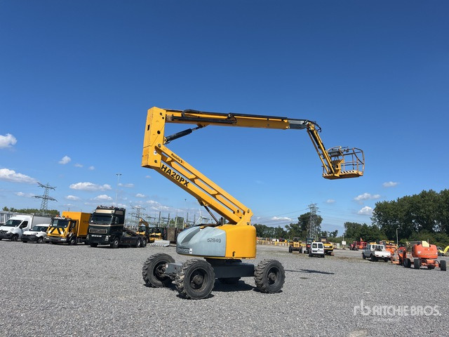 2012 Haulotte HA20PX 4WD Diesel Articulating Boom Lift - Személyemelő: 2 kép. 2012 Haulotte HA20PX 4WD Diesel Articulating Boom Lift - Személyemelő: 2 kép.