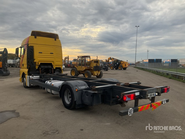 2014 MAN TGX 18.400 4x2 Sleeper Container Truck - Cserefelépítményes teherautó: 4 kép. 2014 MAN TGX 18.400 4x2 Sleeper Container Truck - Cserefelépítményes teherautó: 4 kép.