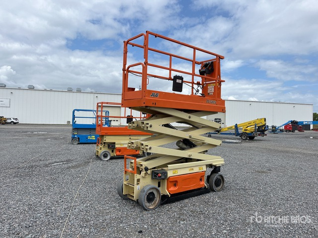 2015 JLG 2032ES Electric Scissor Lift - Ollós emelő: 4 kép. 2015 JLG 2032ES Electric Scissor Lift - Ollós emelő: 4 kép.