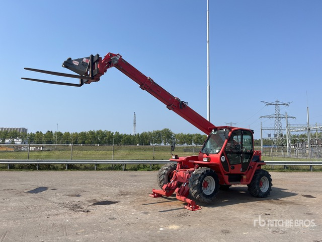 2015 Merlo P38.13 Telehandler - Teleszkópos rakodó: 2 kép. 2015 Merlo P38.13 Telehandler - Teleszkópos rakodó: 2 kép.