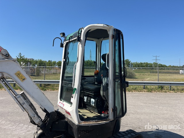 2015 Yanmar VIO20-4 Mini Excavator: <6.6t - Minikotró: 5 kép. 2015 Yanmar VIO20-4 Mini Excavator: <6.6t - Minikotró: 5 kép.