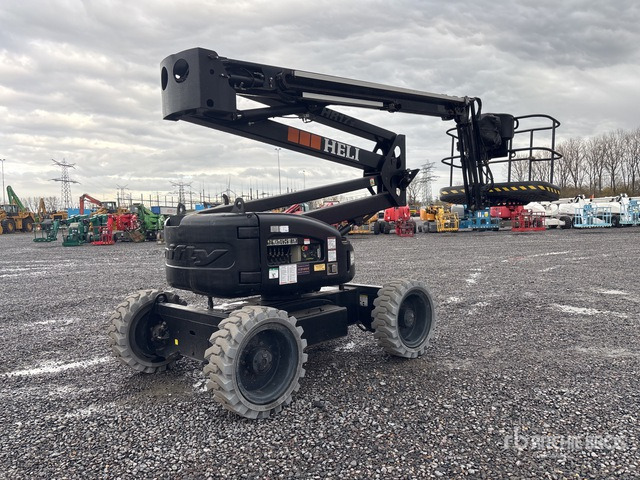 2016 Nifty-Lift HR17 4WD Hybrid Articulating Boom Lift - Személyemelő: 1 kép. 2016 Nifty-Lift HR17 4WD Hybrid Articulating Boom Lift - Személyemelő: 1 kép.