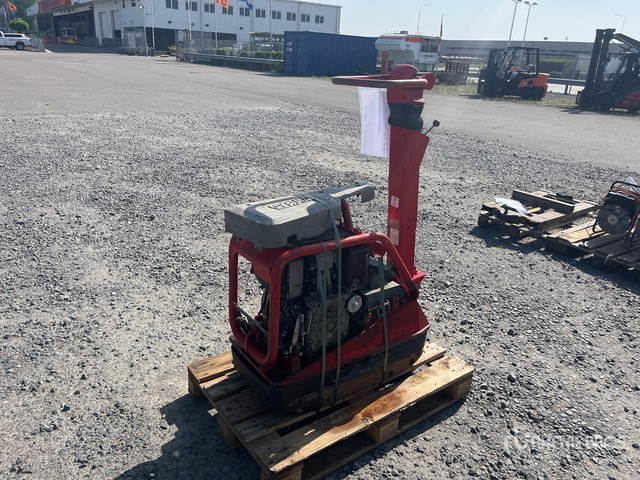 2016 Wacker Neuson DPU4545 Vibratory Plate Compactor - Lapvibrátor: 1 kép. 2016 Wacker Neuson DPU4545 Vibratory Plate Compactor - Lapvibrátor: 1 kép.