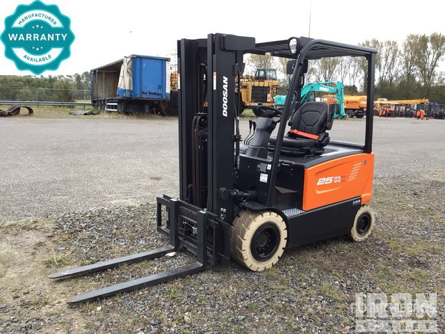 2022 Doosan B25X-7 PLUS 2500 kg (Unused) Electric Forklift - Elektromos targonca: 2 kép. 2022 Doosan B25X-7 PLUS 2500 kg (Unused) Electric Forklift - Elektromos targonca: 2 kép.