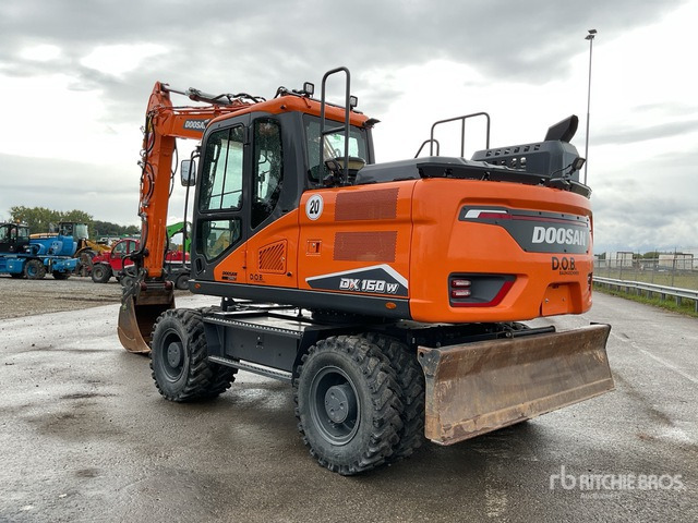 2022 Doosan DX160W-7 Wheel Excavator - Gumikerekes kotró: 1 kép. 2022 Doosan DX160W-7 Wheel Excavator - Gumikerekes kotró: 1 kép.