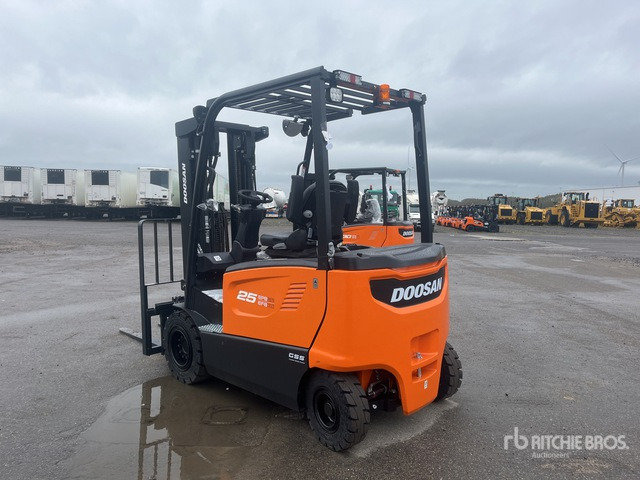 2023 Doosan B25X-7 PLUS (Unused) Electric Forklift - Elektromos targonca: 3 kép. 2023 Doosan B25X-7 PLUS (Unused) Electric Forklift - Elektromos targonca: 3 kép.
