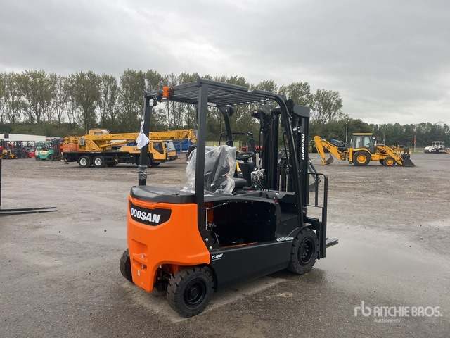 2023 Doosan B30X-7 PLUS (Unused) Electric Forklift - Elektromos targonca: 4 kép. 2023 Doosan B30X-7 PLUS (Unused) Electric Forklift - Elektromos targonca: 4 kép.