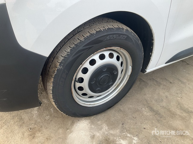 2023 Fiat Scudo Passenger Van - Minibusz, Kisbusz: 5 kép. 2023 Fiat Scudo Passenger Van - Minibusz, Kisbusz: 5 kép.