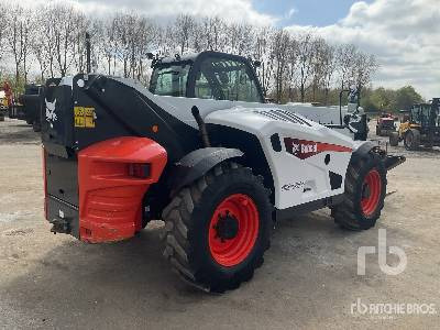 BOBCAT T40.180SLPB - Teleszkópos rakodó: 4 kép. BOBCAT T40.180SLPB - Teleszkópos rakodó: 4 kép.