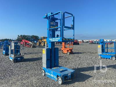 GENIE GRC-12 - Személyemelő: 2 kép. GENIE GRC-12 - Személyemelő: 2 kép.