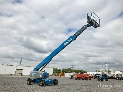 GENIE S100HD 4WD Diesel - Személyemelő: 2 kép. GENIE S100HD 4WD Diesel - Személyemelő: 2 kép.