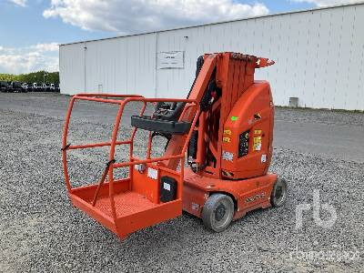 JLG TOUCAN 10E - Személyemelő: 3 kép. JLG TOUCAN 10E - Személyemelő: 3 kép.