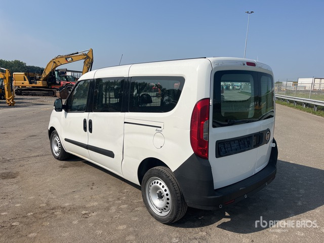 2018 Fiat Doblo 1.3 JTD MAXI Cargo Van - Kisteherautó: 3 kép. 2018 Fiat Doblo 1.3 JTD MAXI Cargo Van - Kisteherautó: 3 kép.