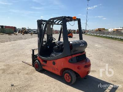 LINDE H20T-03 2000 kg - Villás targonca: 2 kép. LINDE H20T-03 2000 kg - Villás targonca: 2 kép.