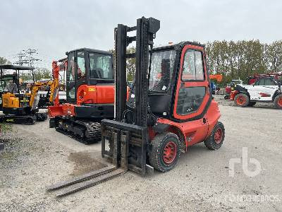 LINDE H40D - Villás targonca: 1 kép. LINDE H40D - Villás targonca: 1 kép.