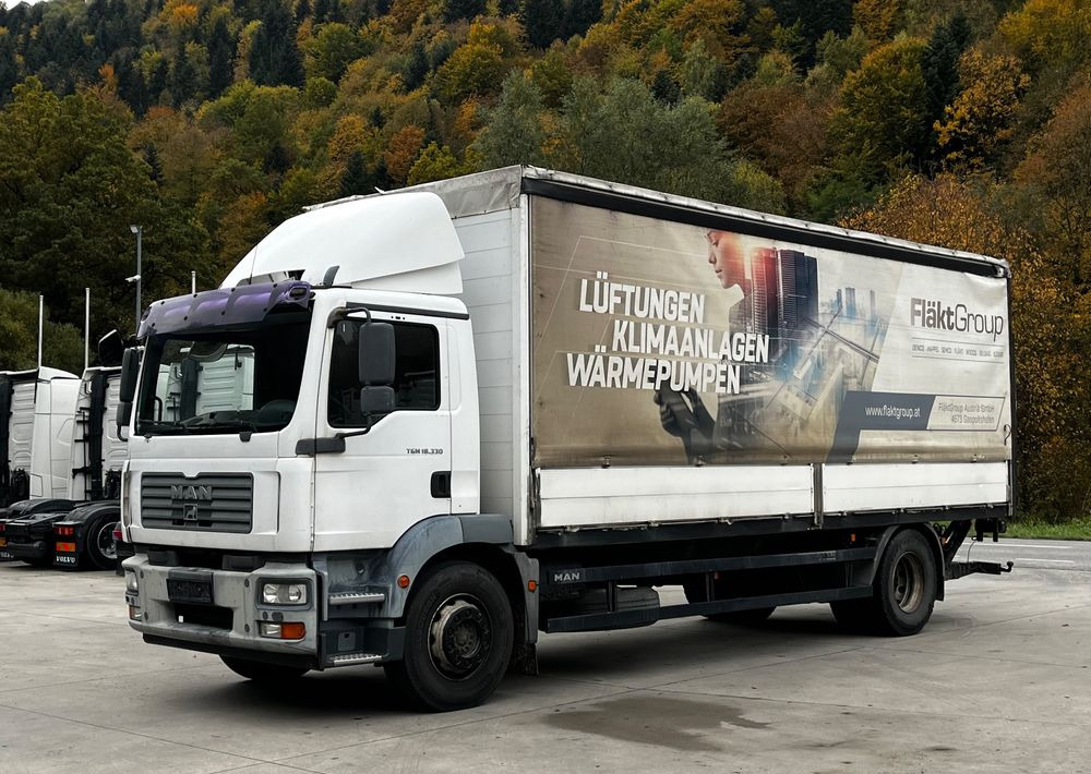 MAN TGM 18.330 4x2 // Zabudowa Burtowa // Manual // Specjalny // Ładowność 9600kg // - Ponyvás teherautó: 1 kép. MAN TGM 18.330 4x2 // Zabudowa Burtowa // Manual // Specjalny // Ładowność 9600kg // - Ponyvás teherautó: 1 kép.