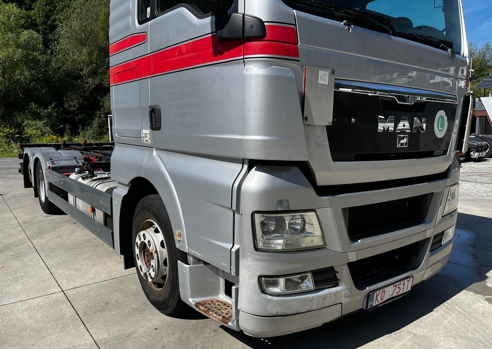 MAN TGX 18.480 // Euro 5 // 6x2 // BDF // Cały na poduszkach // Automat // - Alvaz teherautó: 4 kép. MAN TGX 18.480 // Euro 5 // 6x2 // BDF // Cały na poduszkach // Automat // - Alvaz teherautó: 4 kép.