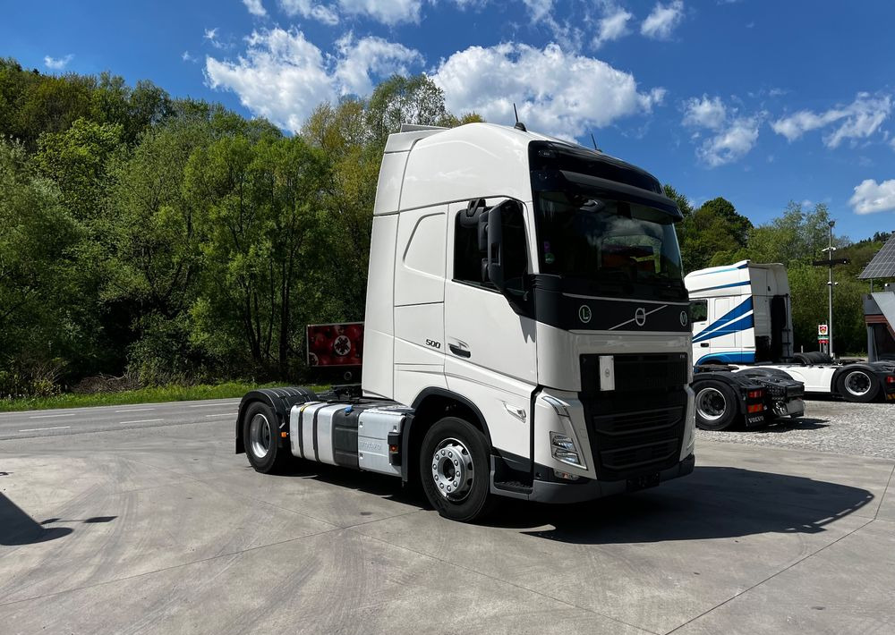 Volvo FH 500 // Zamiana na starszy // Silnik Euro 6 nie Isave // Parkclima // XL // Radary // Duże zbiorniki // Gwarancja // - Nyergesvontató: 4 kép. Volvo FH 500 // Zamiana na starszy // Silnik Euro 6 nie Isave // Parkclima // XL // Radary // Duże zbiorniki // Gwarancja // - Nyergesvontató: 4 kép.