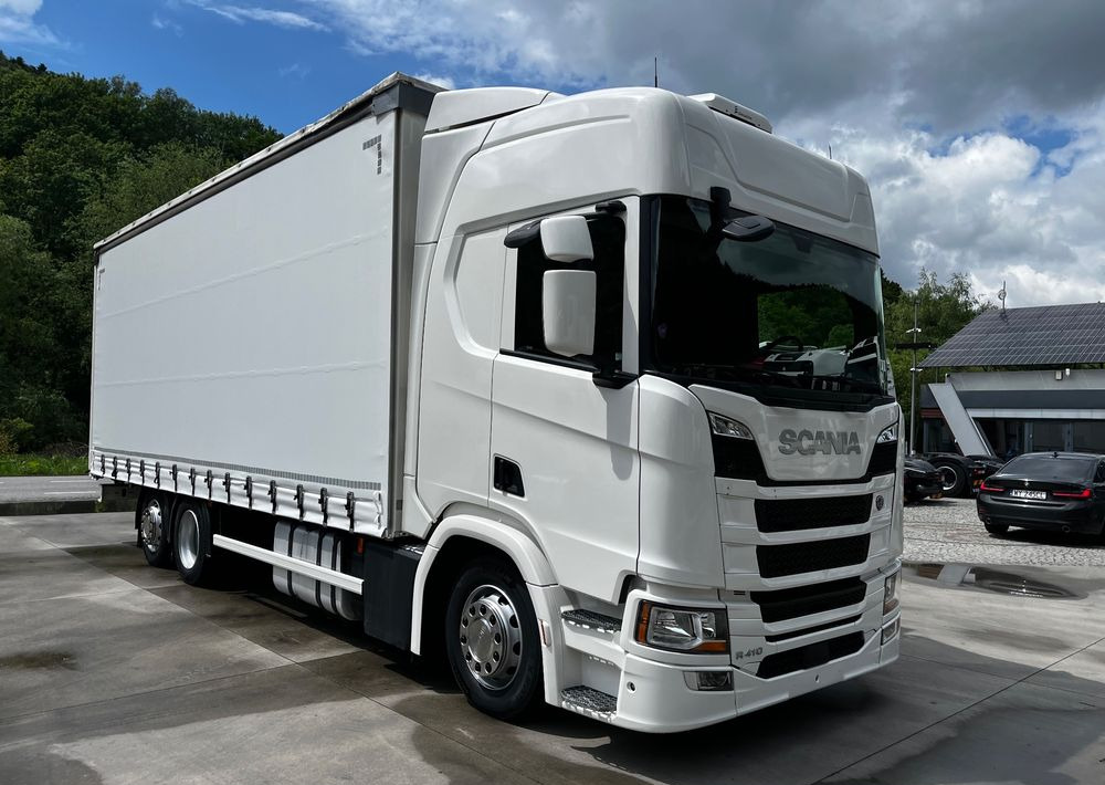Scania R410 // 2018 Rok 6x2 // Retarder // Automat // Led // Navi // 77 // - Ponyvás teherautó: 3 kép. Scania R410 // 2018 Rok 6x2 // Retarder // Automat // Led // Navi // 77 // - Ponyvás teherautó: 3 kép.