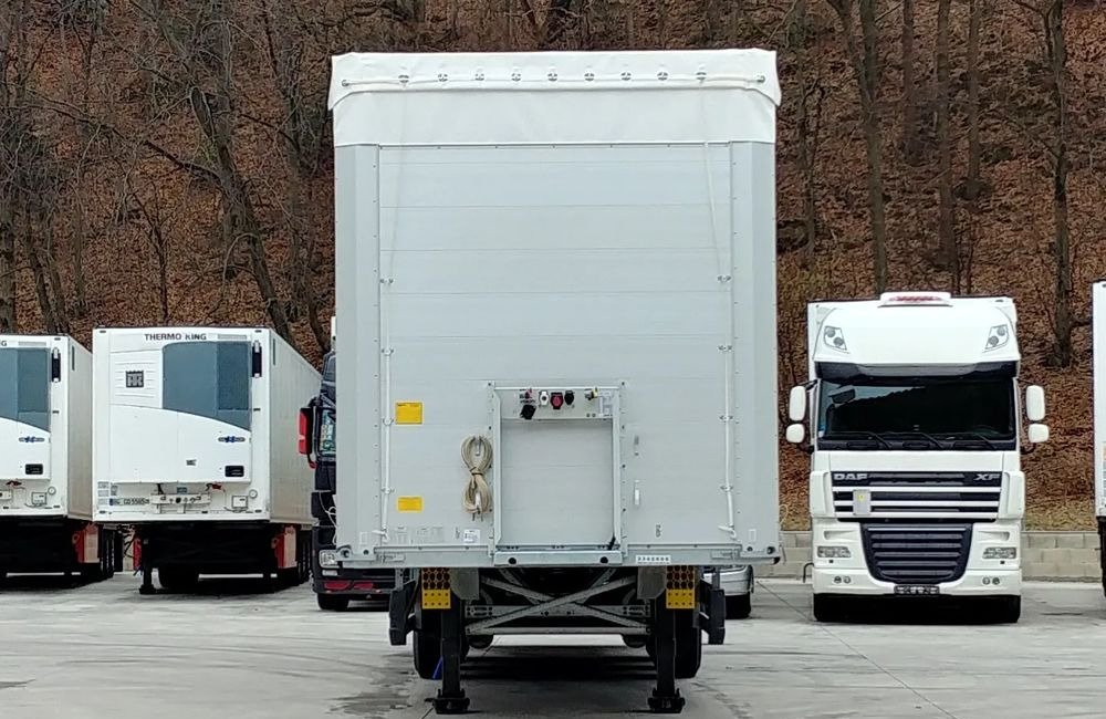 Schmitz Cargobull STANDARD - Ponyvás félpótkocsi: 5 kép. Schmitz Cargobull STANDARD - Ponyvás félpótkocsi: 5 kép.
