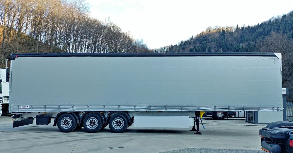 Schmitz Cargobull VARIOS + 24 PAL KOSZ - Ponyvás félpótkocsi: 3 kép. Schmitz Cargobull VARIOS + 24 PAL KOSZ - Ponyvás félpótkocsi: 3 kép.